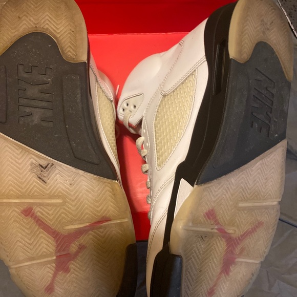 Jordan 5 - Picture 4 of 6